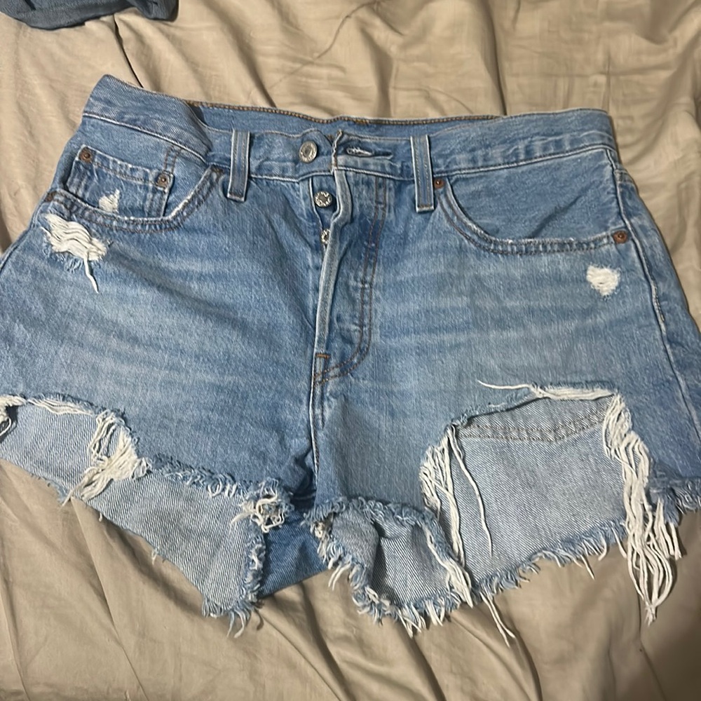 Levi 501 Jean shorts, size 28w